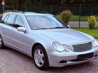 Gebraucht Mercedes C220 143 PS (105 kW) 2003 Silber Kombi