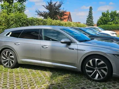 Gebraucht VW Arteon 200 PS (147 kW) 2023 Grau Kombi