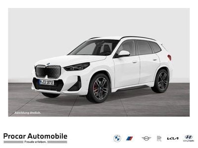 Weiß Neu 2025 BMW iX1 M Sport SUV | 48.990 € (Guter Preis)