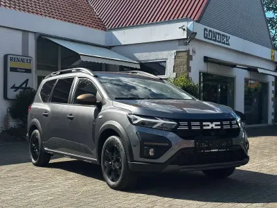 Gebraucht Dacia Jogger Extreme 141 PS (103 kW) 2024 Grau Van / Kleinbus
