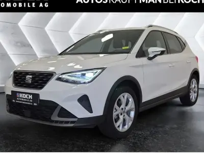 Używany Seat Arona FR 110 KM (80 kW) 2023 Biały SUV