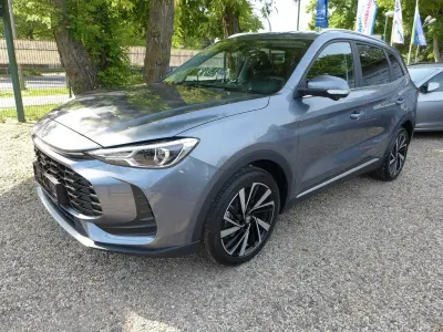 Neu MG ZS Luxury 197 PS (144 kW) 2026 Grau SUV