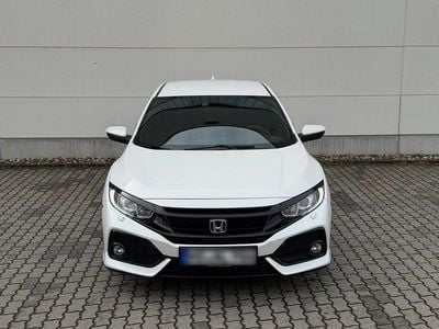 Używany Honda Civic Elegance 129 KM (94 kW) 2017 Biały Sedan/Limuzyna