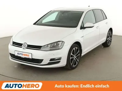 Gebraucht VW Golf VII LOUNGE 125 PS (91 kW) 2015 Weiß Limousine