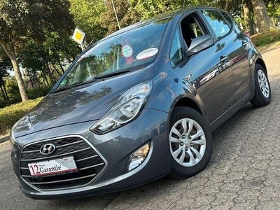 Gebraucht Hyundai ix20 Trend 90 PS (66 kW) 2016 Grau Kleinwagen