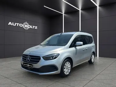Gebraucht Mercedes T180 Progressive 116 PS (85 kW) 2022 Silber Van / Kleinbus