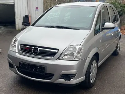 Usata Opel Meriva 101 CV (74 kW) 2005 Argento Monovolume