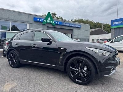 Infiniti QX70