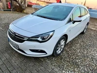 Gebraucht Opel Astra Innovation 150 PS (110 kW) 2018 Weiß Limousine