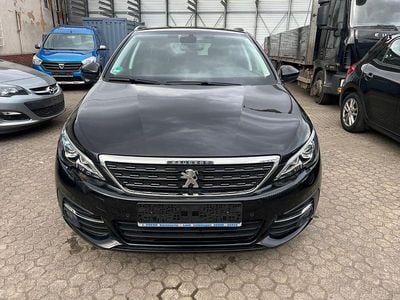 Gebraucht Peugeot 308 SW Allure 131 PS (96 kW) 2018 Schwarz Kombi
