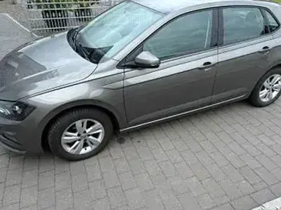 Używany VW Polo Comfortline 65 KM (47 kW) 2018 Szary Hatchback