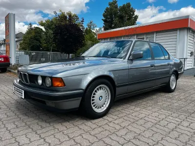 Gebraucht BMW 730 188 PS (138 kW) 1992 Grau Limousine