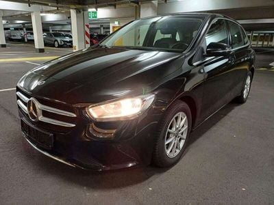 Mercedes B200