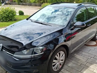 Gebraucht VW Golf VII Trendline 116 PS (85 kW) 2017 Schwarz Kombi