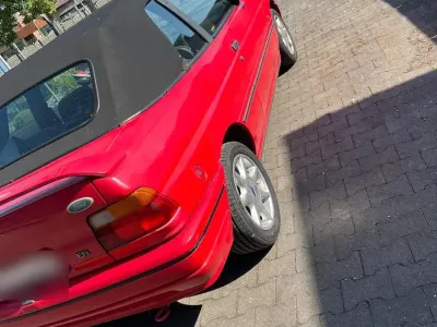 Gebraucht Ford Escort Cabriolet 102 PS (75 kW) 1991 Rot Cabrio