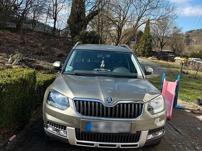 Gebraucht Skoda Yeti 2015 Gold SUV