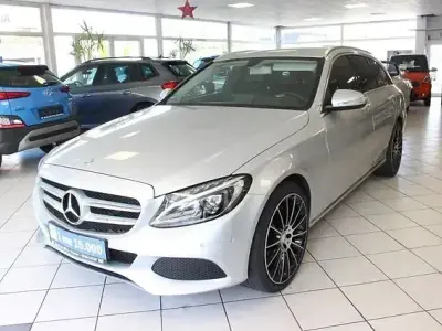 Gebraucht Mercedes C250 Avantgarde 204 PS (150 kW) 2014 Silber Limousine