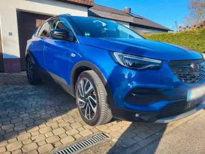 Używany Opel Grandland X Ultimate 181 KM (133 kW) 2019 Niebieski SUV