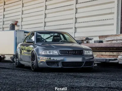 Gebraucht Audi S4 Basis 381 PS (280 kW) 1999 Grau Limousine