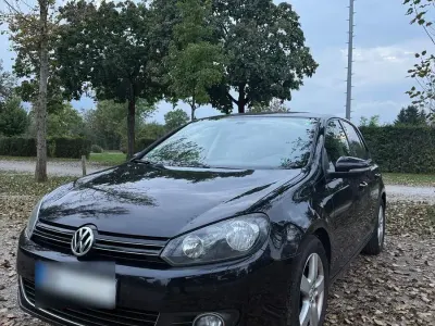 Gebraucht VW Golf VI Style 86 PS (63 kW) 2011 Schwarz Kleinwagen