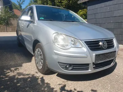 Gebraucht VW Polo 60 PS (44 kW) 2009 Silber Kleinwagen