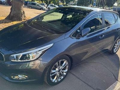 Gebraucht Kia Ceed Spirit 135 PS (99 kW) 2012 Grau Kleinwagen