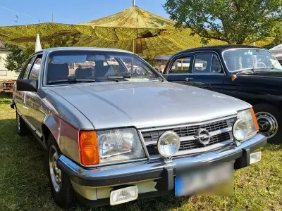 Gebraucht Opel Commodore 131 PS (96 kW) 1982 Silber Kombi