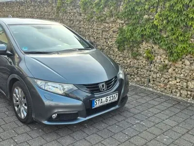 Käytetty Honda Civic Sport 120 HP (88 kW) 2013 Harmaa Sedan