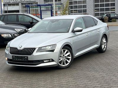 Gebraucht Skoda Superb Style 190 PS (139 kW) 2018 Silber Limousine