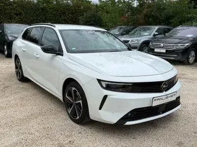 Gebraucht Opel Astra Business Elegance 131 PS (96 kW) 2024 Weiß Kleinwagen