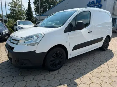 Gebraucht Citroën Berlingo 75 PS (55 kW) 2011 Lack weiss banquise/deckende l Van / Kleinbus