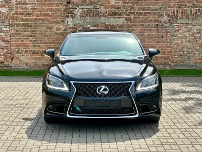 Gebraucht Lexus LS460 Sport Line 387 PS (284 kW) 2015 Schwarz Limousine