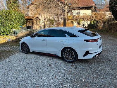 Weiß Gebraucht 2020 Kia ProCeed GT Kombi | 21.990 € (Fairer Preis)