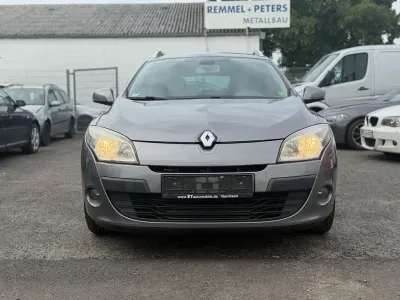 Gebraucht Renault Mégane Dynamique 131 PS (96 kW) 2010 Grau Limousine