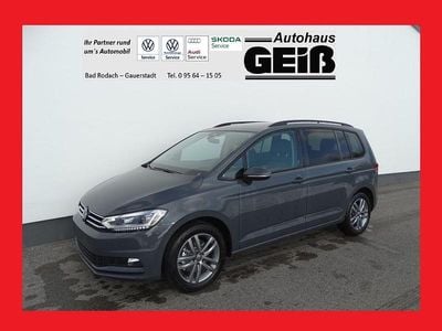 Neu VW Touran Comfortline 150 PS (110 kW) 2026 Grau Van / Kleinbus