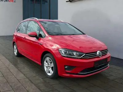 Gebraucht VW Golf Sportsvan LOUNGE 110 PS (80 kW) 2015 Tornadorot Van / Kleinbus