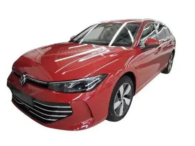 Gebraucht VW Passat Elegance 150 PS (110 kW) 2025 Rot Kombi