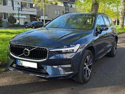 Gebraucht Volvo XC60 Momentum 197 PS (144 kW) 2021 Blau SUV