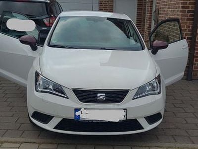 Weiß Gebraucht 2015 Seat Ibiza SC Style Kleinwagen | 7.490 € (Fairer Preis)