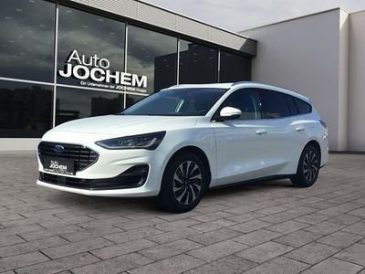 Weiß (frozen white) Neu 2025 Ford Focus Titanium Kombi | 26.000 € (Superpreis)