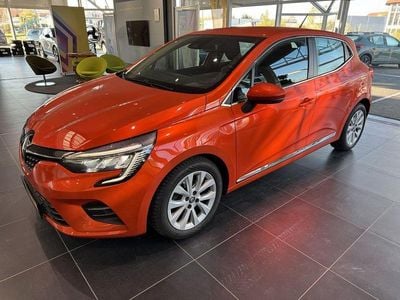 Usata Renault Clio V Intens 91 CV (66 kW) 2021 Arancione Berlina