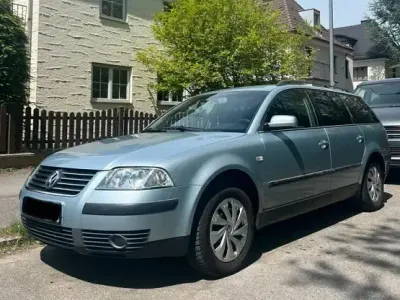 Gebraucht VW Passat 2002 Blau Kombi