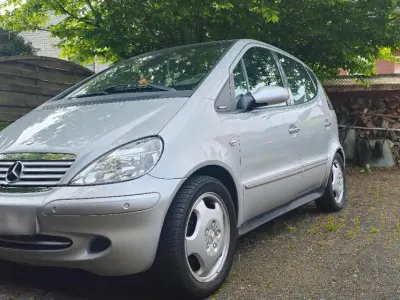 Gebraucht Mercedes A190 125 PS (91 kW) 2001 Silber Limousine