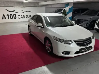 Gebraucht Honda Accord Lifestyle 156 PS (114 kW) 2014 Weiß Limousine