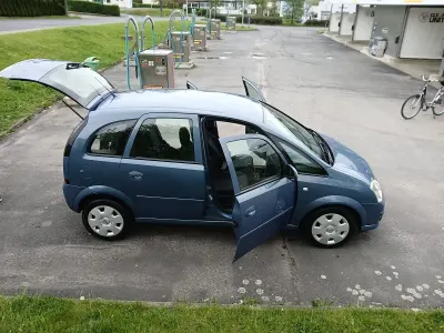Gebraucht Opel Meriva 105 PS (77 kW) 2008 Blau Van / Kleinbus