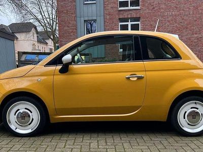 Second-hand Fiat 500 69 CP (50 kW) 2015 Galben Hatchback