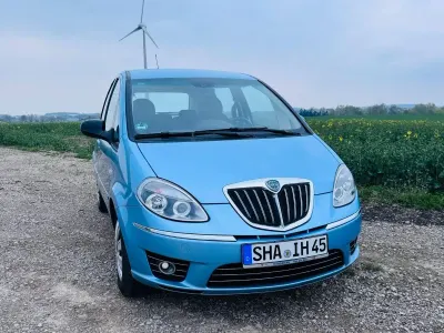 Usata Lancia Musa Gold 95 CV (69 kW) 2011 Blu Monovolume