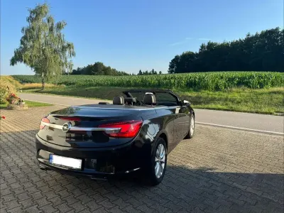 Gebraucht Opel Cascada Innovation 140 PS (102 kW) 2013 Schwarz Cabrio