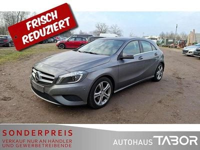 Gebraucht Mercedes A200 Urban 156 PS (114 kW) 2014 Grau Limousine