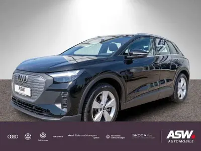 Gebraucht Audi Q4 e-tron Basis 150 kW (204 PS) 2023 Mythosschwarz metallic SUV